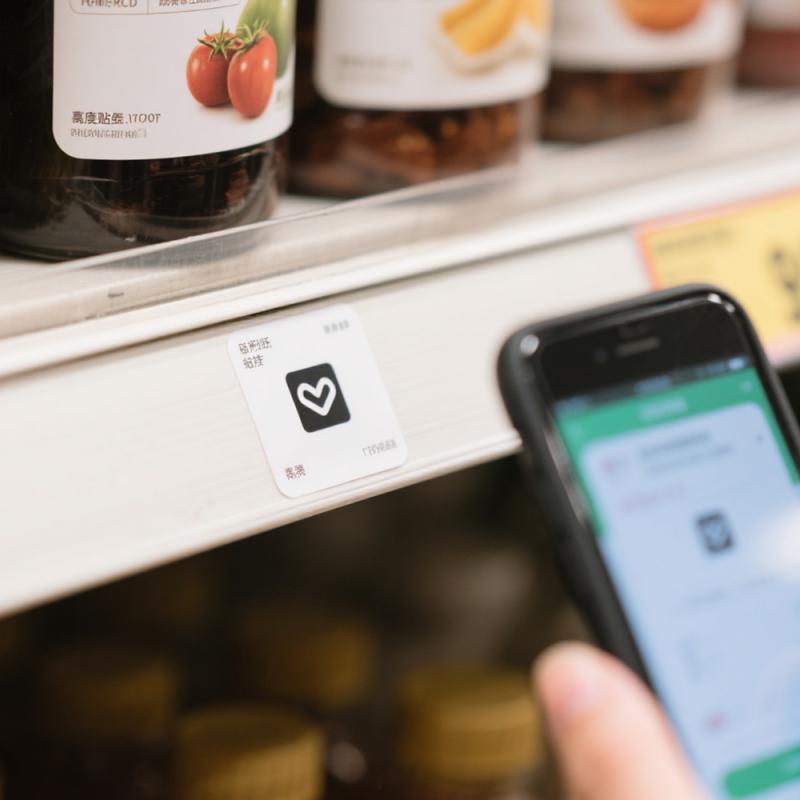 ملصقات RFID عالية التردد للوجستيات المستودعات