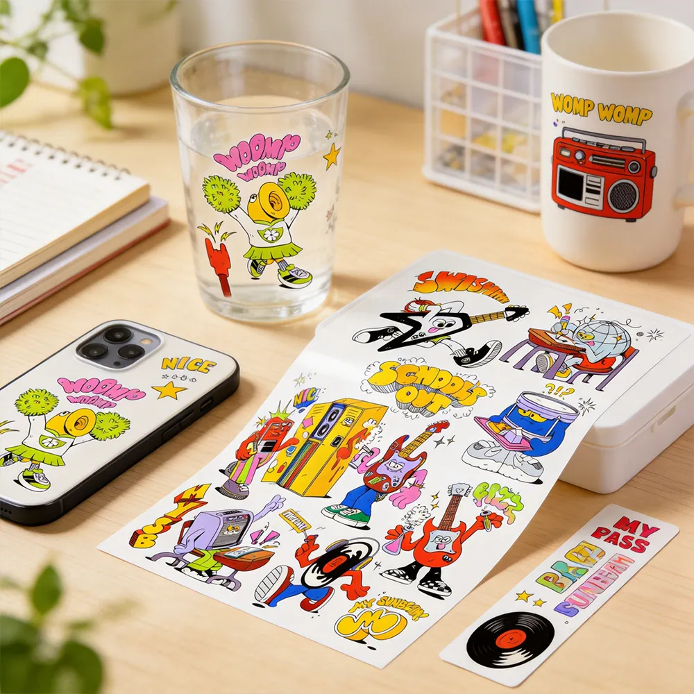 ملصقات الفينيل المصنوعة يدويا